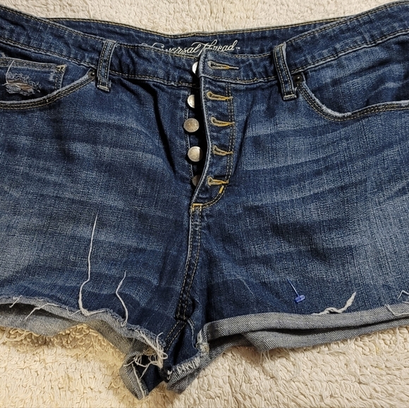 PLUS size High Rise Shortie Demin Shorts Stretch Universal Thread size 14. W32 - Picture 6 of 11